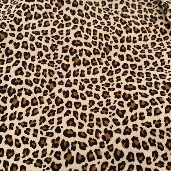 Gap kids size small cheetah print blouse - Picture 2 of 3